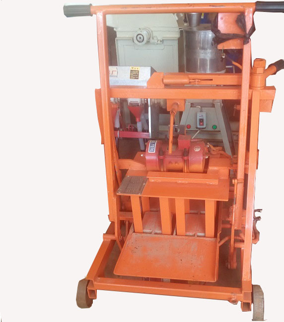 FARM BLOCK MAKING MACHINE